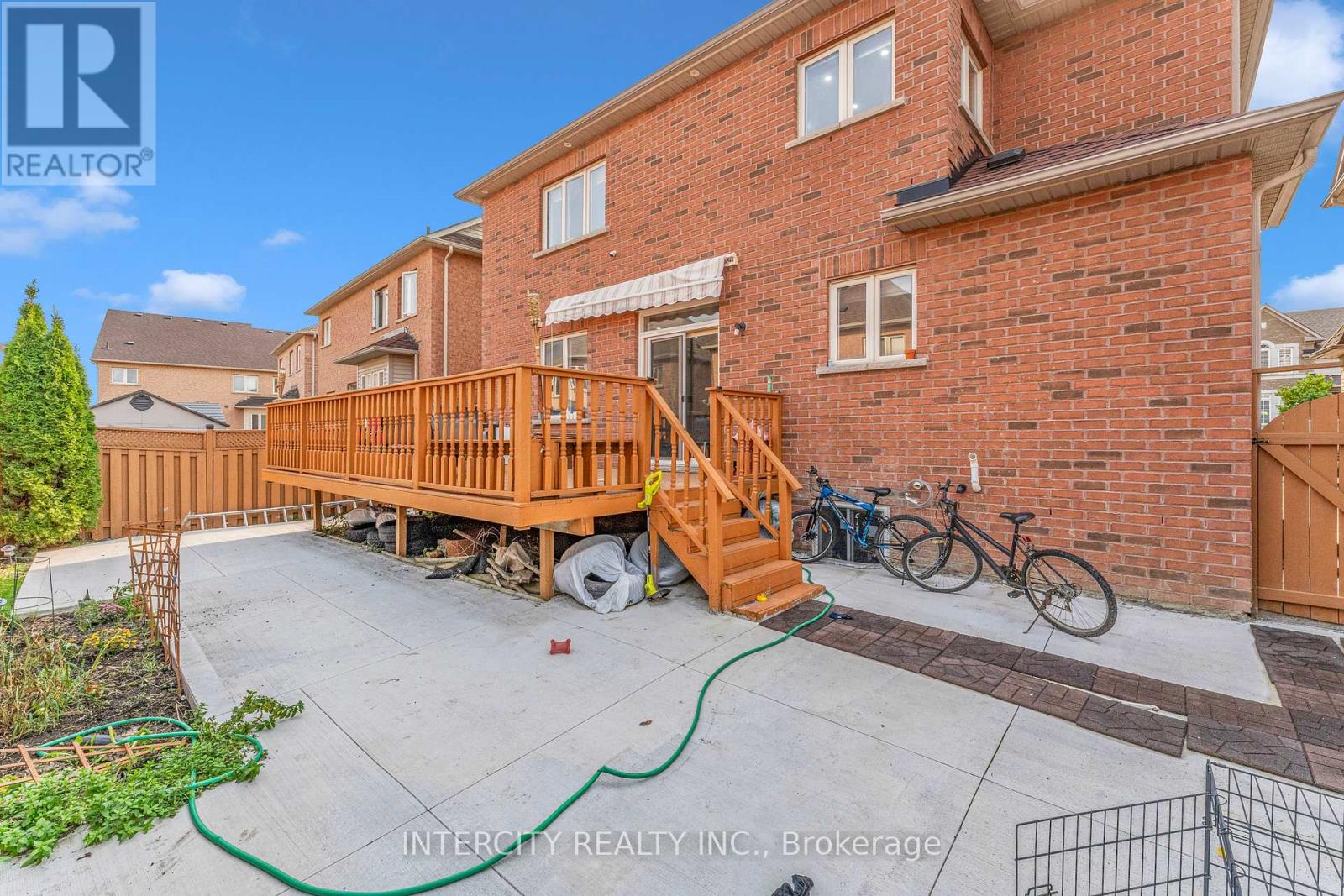 7 Pika Trail, Brampton, Ontario  L6R 2X1 - Photo 45 - W12370907