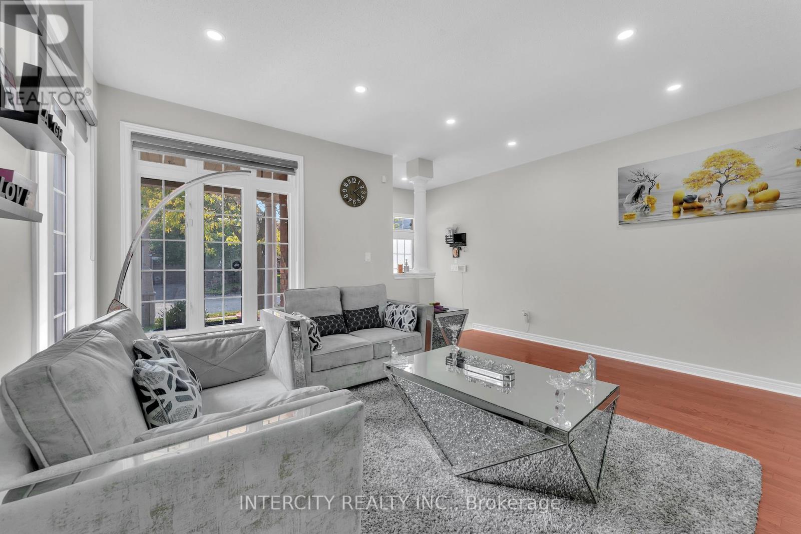 7 Pika Trail, Brampton, Ontario  L6R 2X1 - Photo 8 - W12370907
