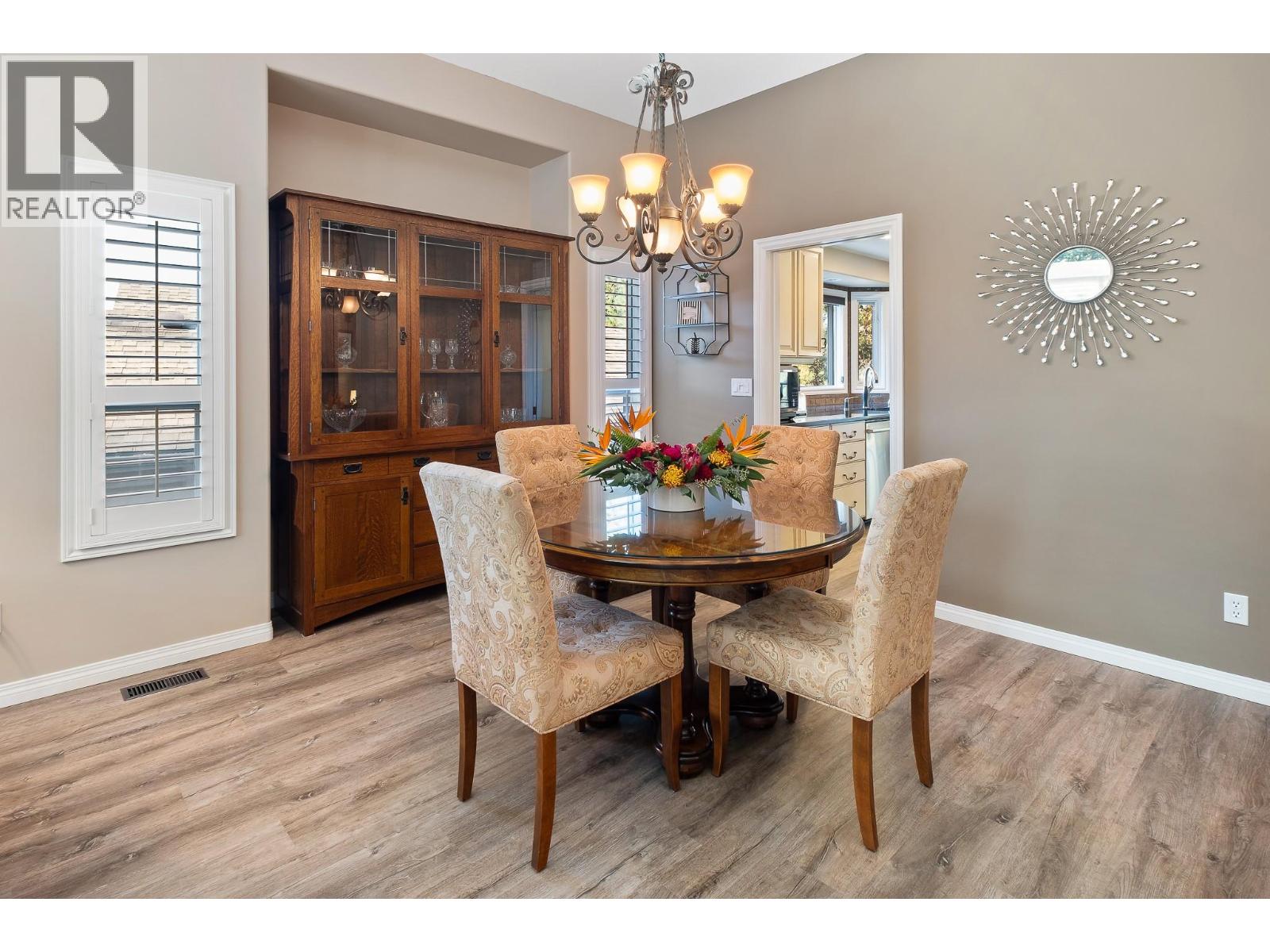 3907 Gallaghers Circle Kelowna Photo 11