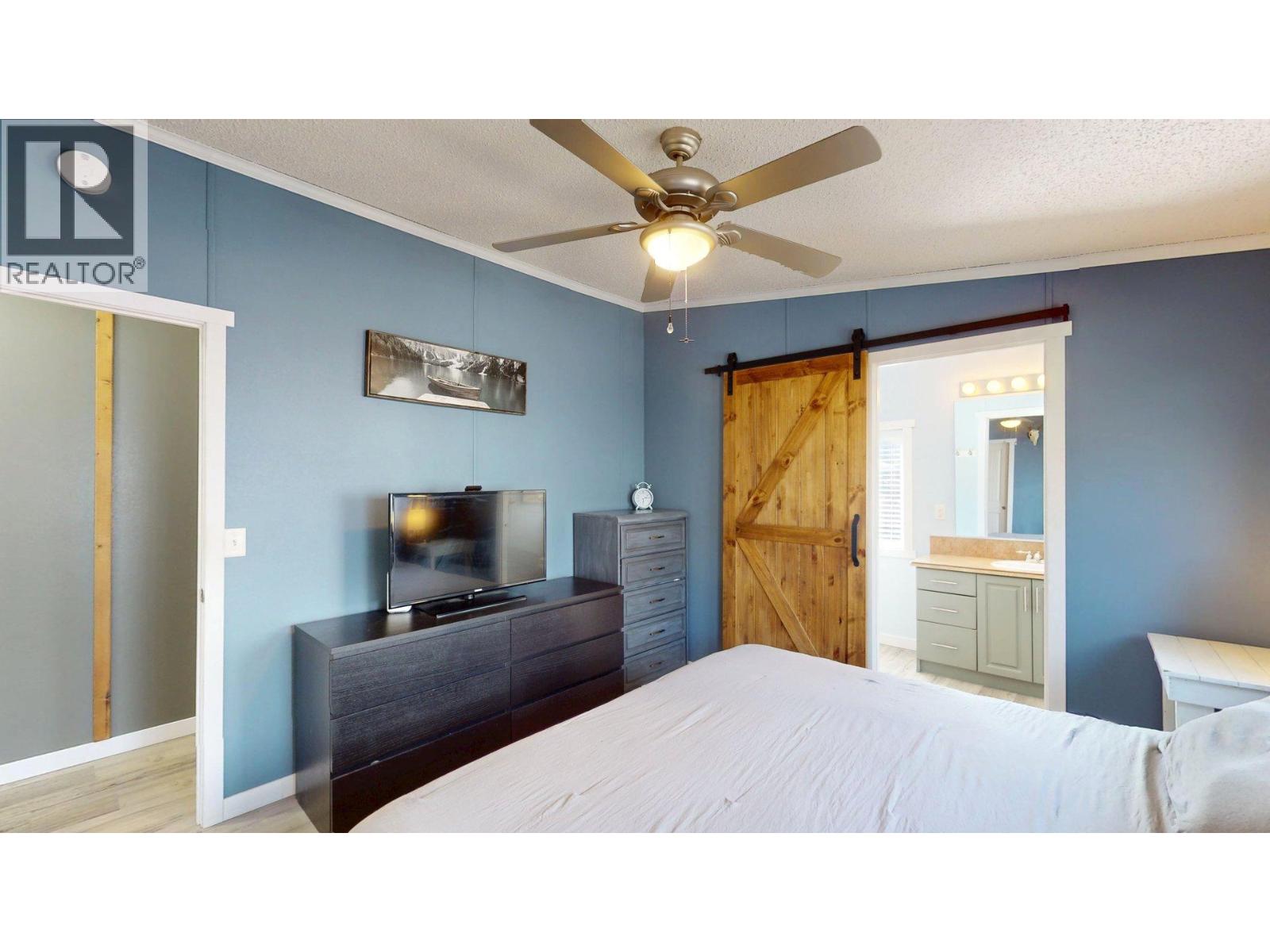 9 Deerborne Drive, Elkford, British Columbia  V0B 1H0 - Photo 21 - 10363676