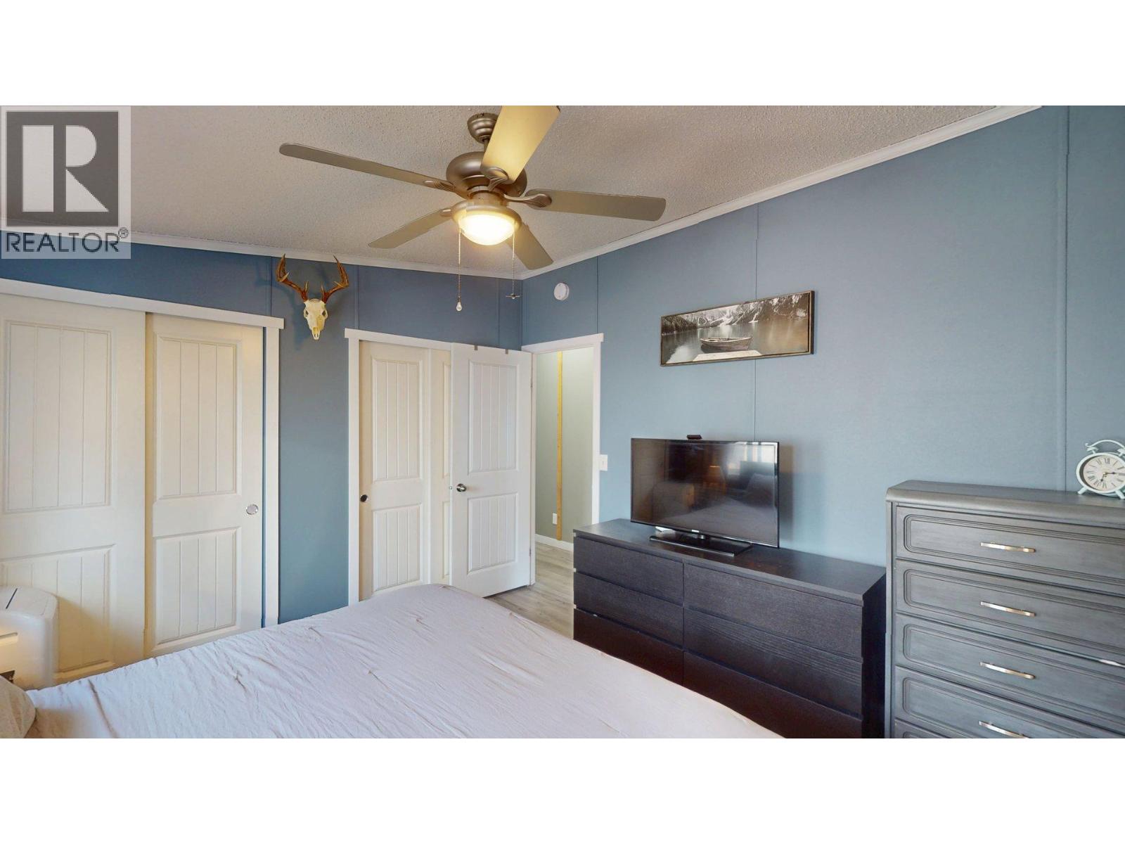 9 Deerborne Drive, Elkford, British Columbia  V0B 1H0 - Photo 22 - 10363676