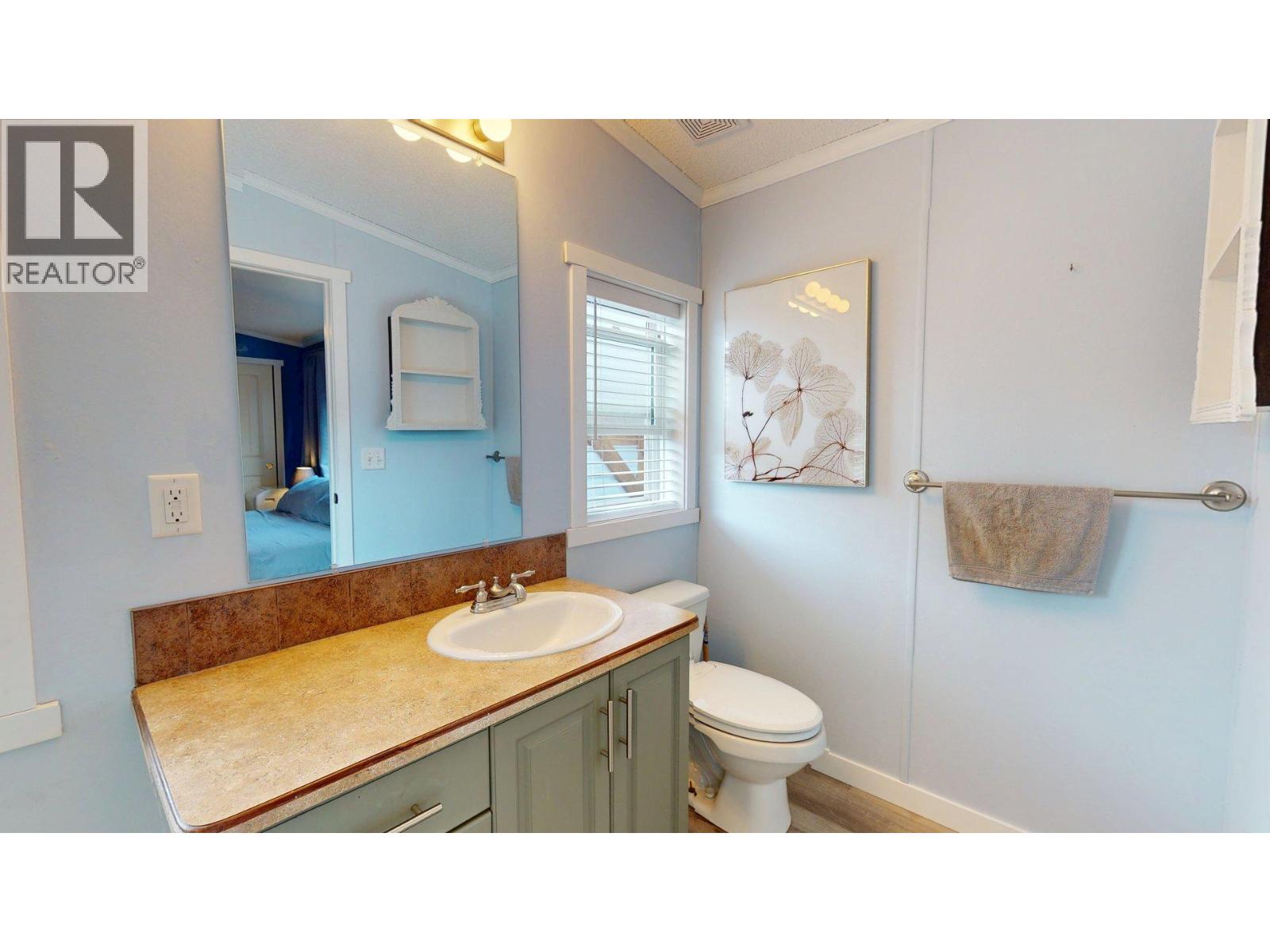 9 Deerborne Drive, Elkford, British Columbia  V0B 1H0 - Photo 23 - 10363676