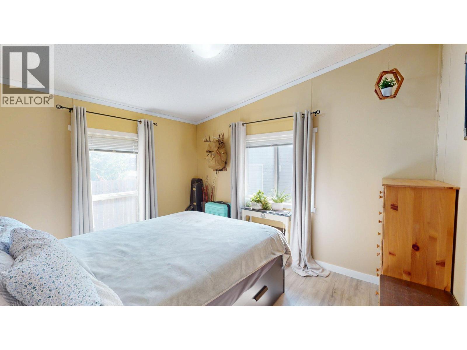 9 Deerborne Drive, Elkford, British Columbia  V0B 1H0 - Photo 26 - 10363676