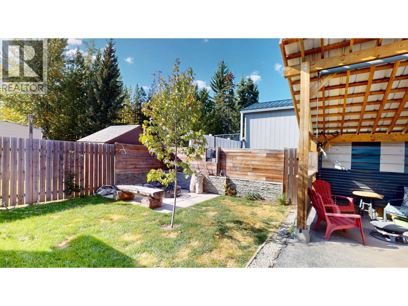 9 Deerborne Drive, Elkford, British Columbia  V0B 1H0 - Photo 38 - 10363676