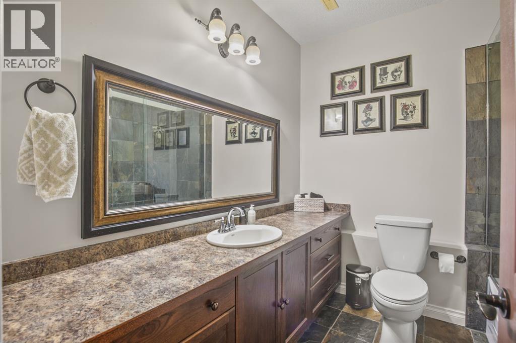 44 Isbister Close, Red Deer, Alberta  T4R 0B9 - Photo 21 - A2258824