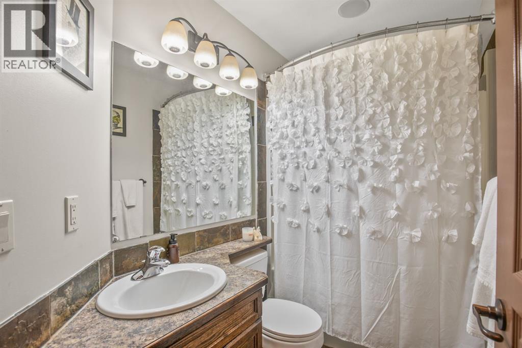44 Isbister Close, Red Deer, Alberta  T4R 0B9 - Photo 14 - A2258824