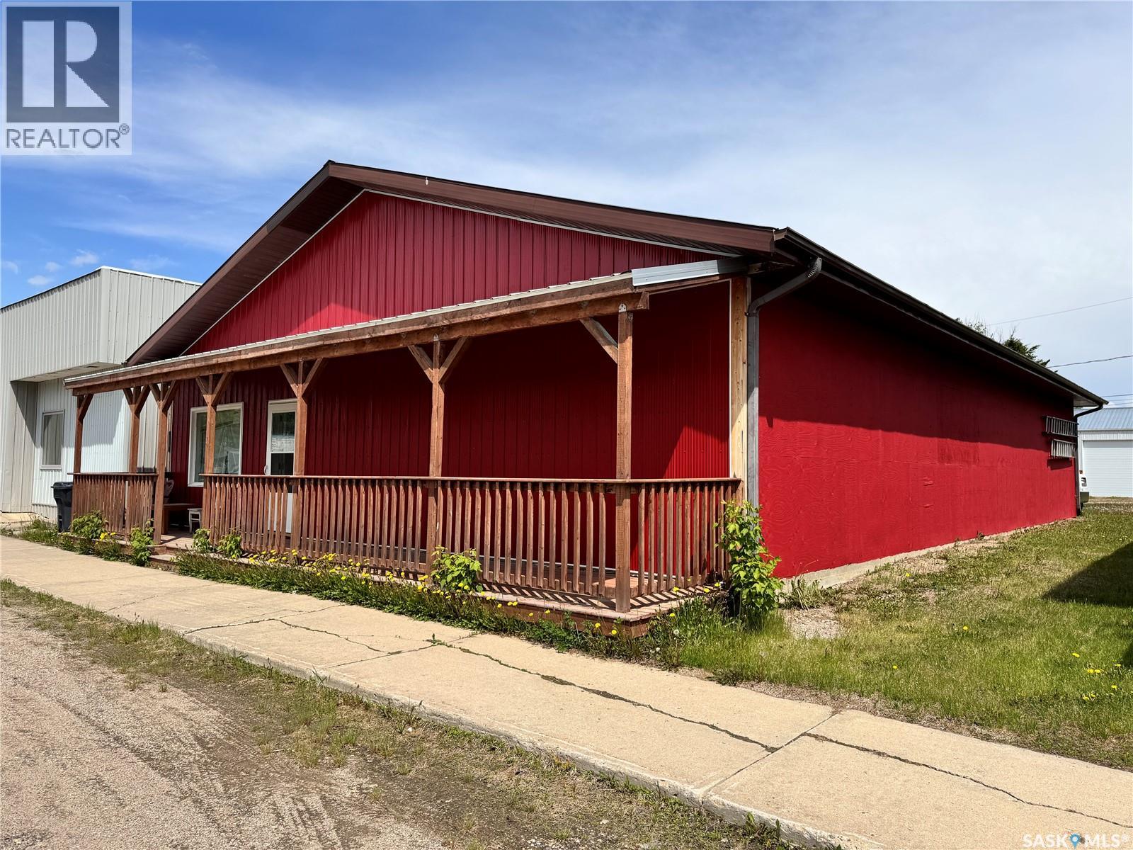 205-207 Main Street, Lintlaw, Saskatchewan  S0A 2H0 - Photo 13 - SK016026