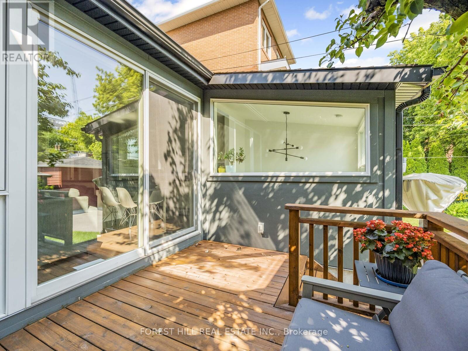 183 Wychwood Avenue, Toronto, Ontario  M6C 2T4 - Photo 18 - C12418384