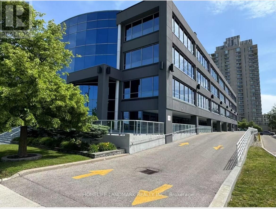 101 - 23 Lesmill Road, Toronto, Ontario  M3B 3P6 - Photo 2 - C12418395