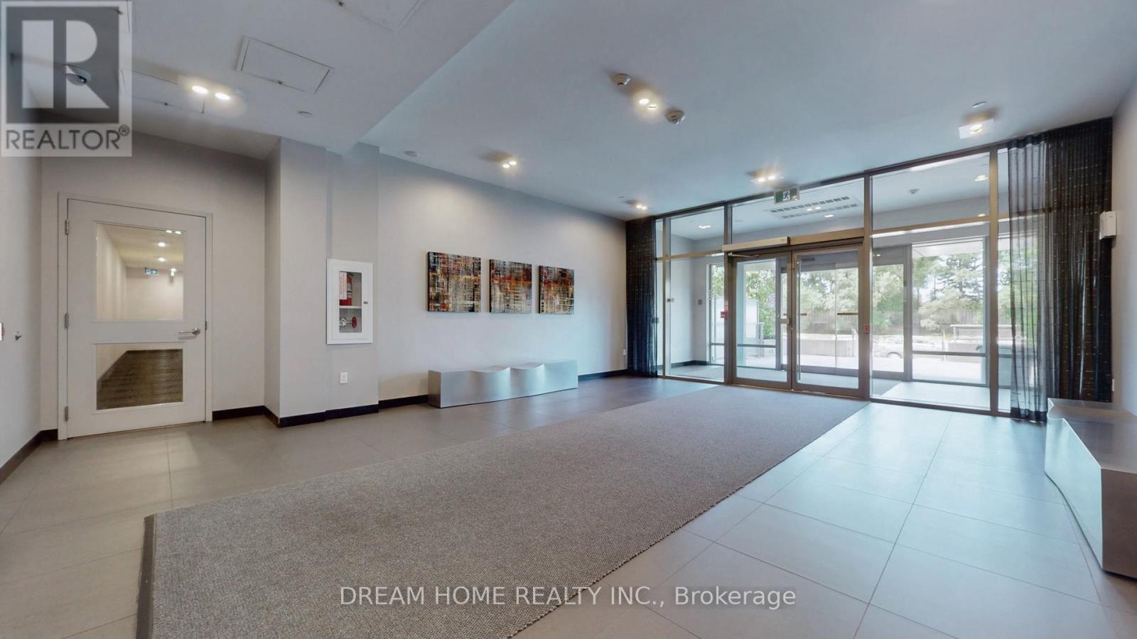 708 - 52 Forest Manor Road, Toronto, Ontario  M2J 0E2 - Photo 4 - C12418412