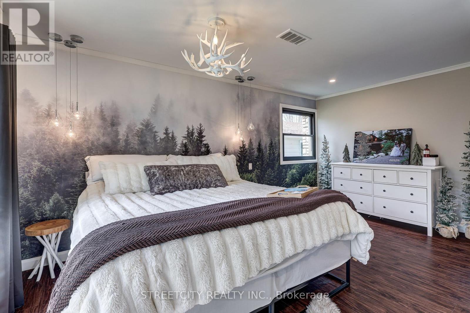 7 Thistle Court, Tillsonburg, Ontario  N4G 2S8 - Photo 30 - X12418444