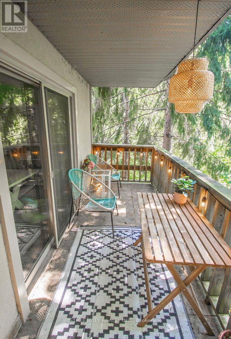 7 Thistle Court, Tillsonburg, Ontario  N4G 2S8 - Photo 6 - X12418444