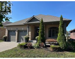 696 BENNETT CRESCENT, Strathroy-Caradoc, Ontario