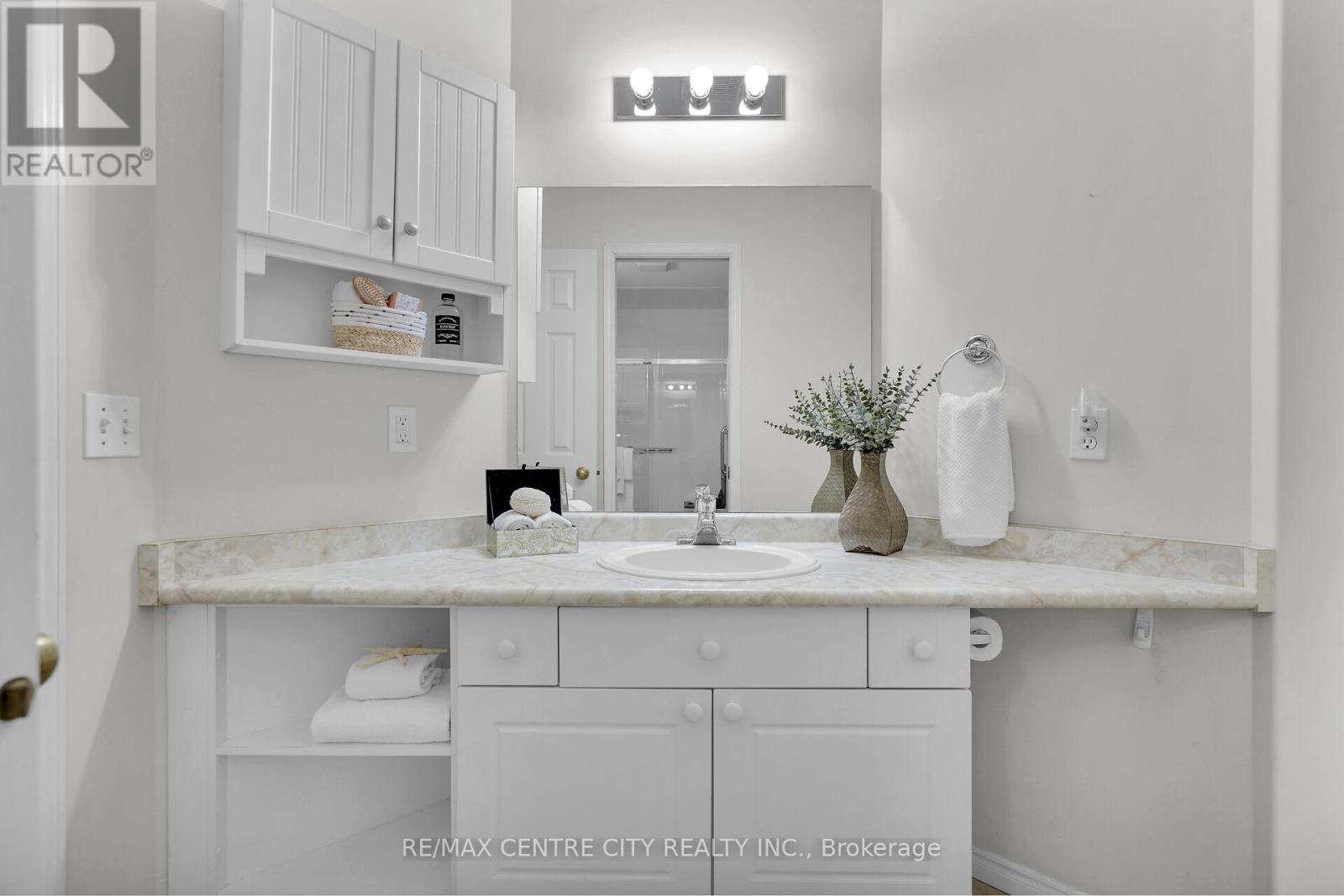 25 - 875 Thistledown Way, London North, Ontario  N6G 5G5 - Photo 21 - X12418546