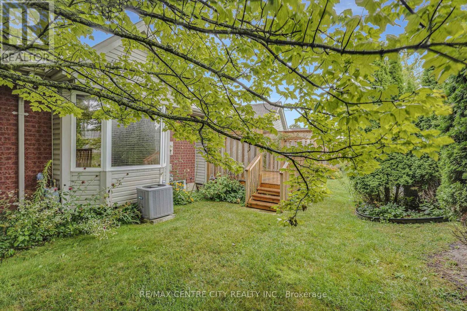 25 - 875 Thistledown Way, London North, Ontario  N6G 5G5 - Photo 32 - X12418546