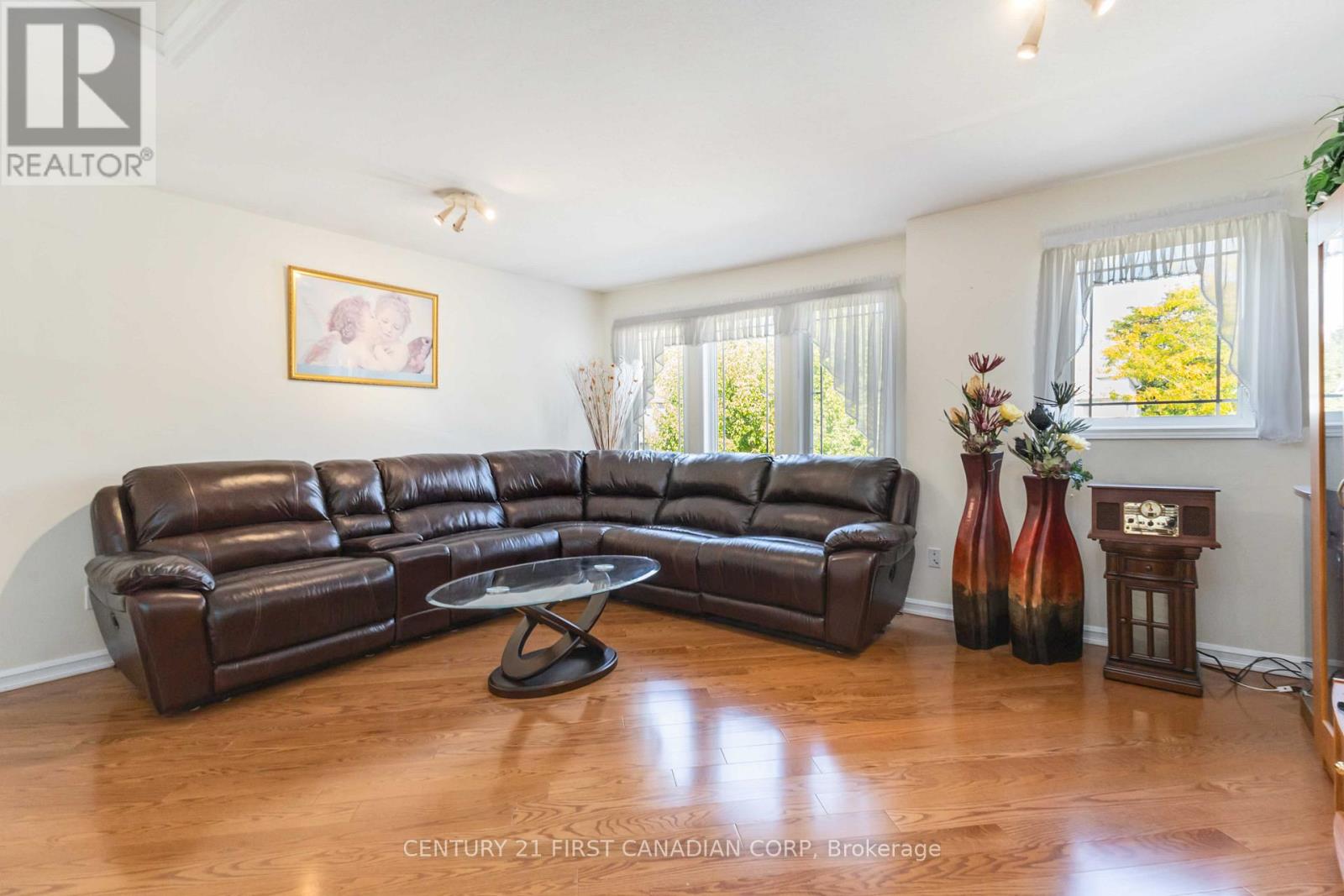 311 Jensen Road, London East, Ontario  N5V 4X3 - Photo 14 - X12418601