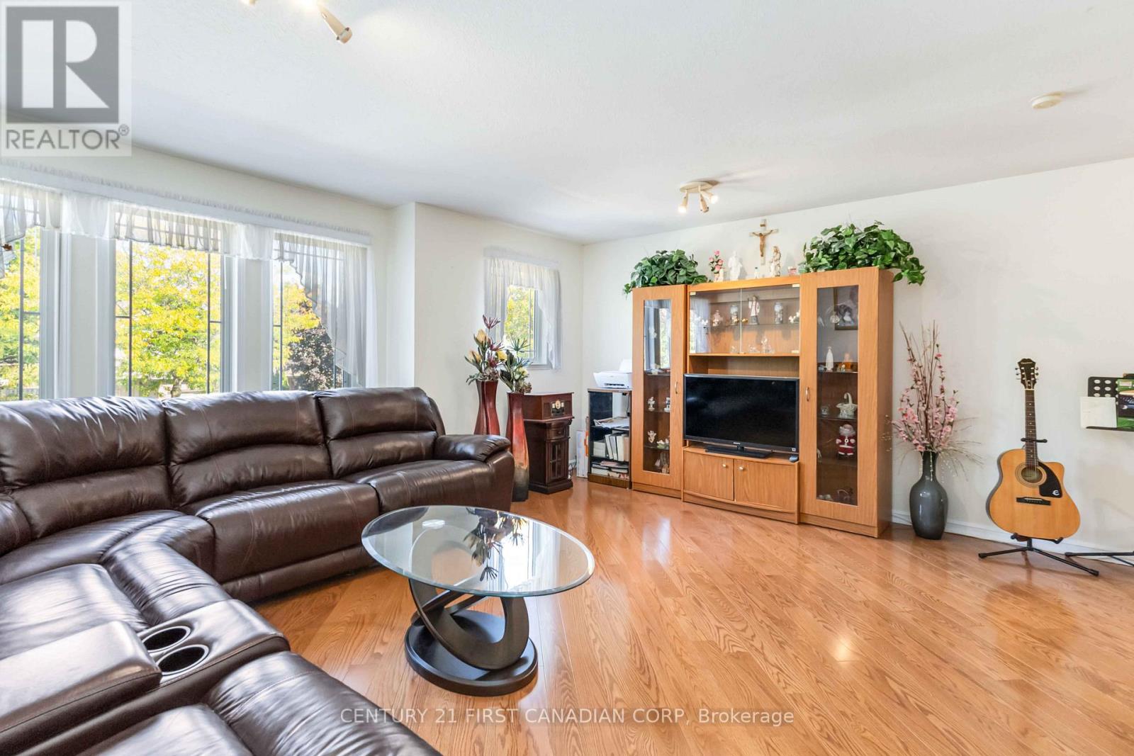 311 Jensen Road, London East, Ontario  N5V 4X3 - Photo 16 - X12418601