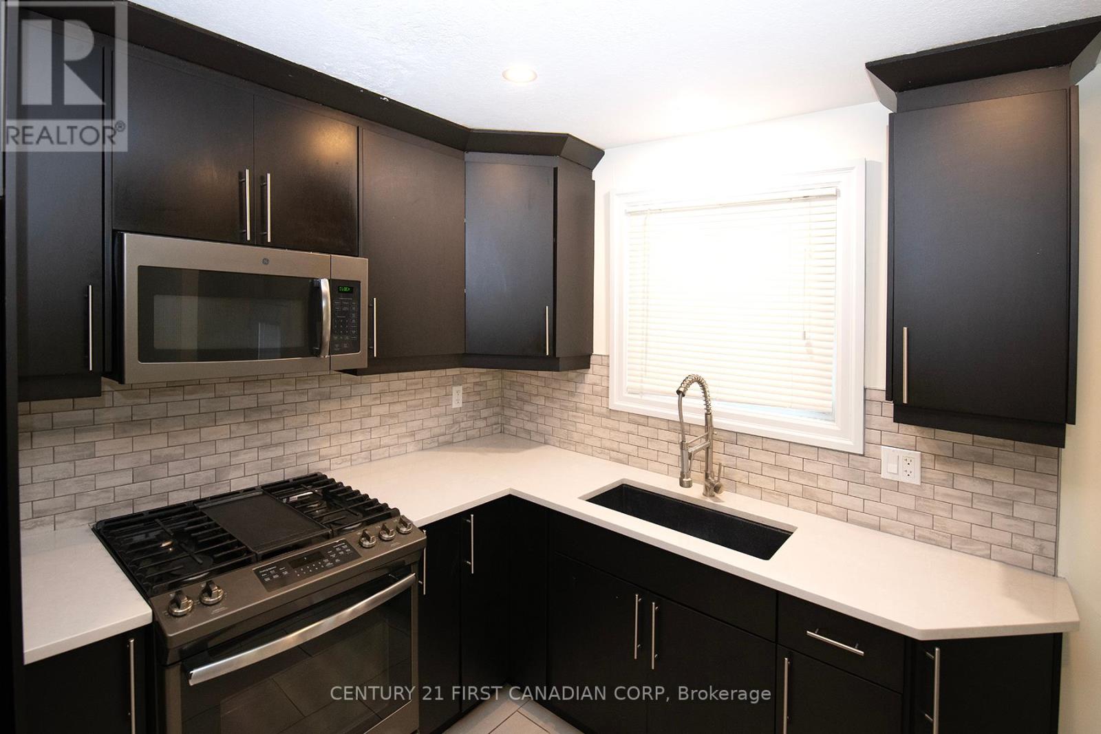 9 Tilipe Road, London East, Ontario  N5Z 2X3 - Photo 18 - X12418606