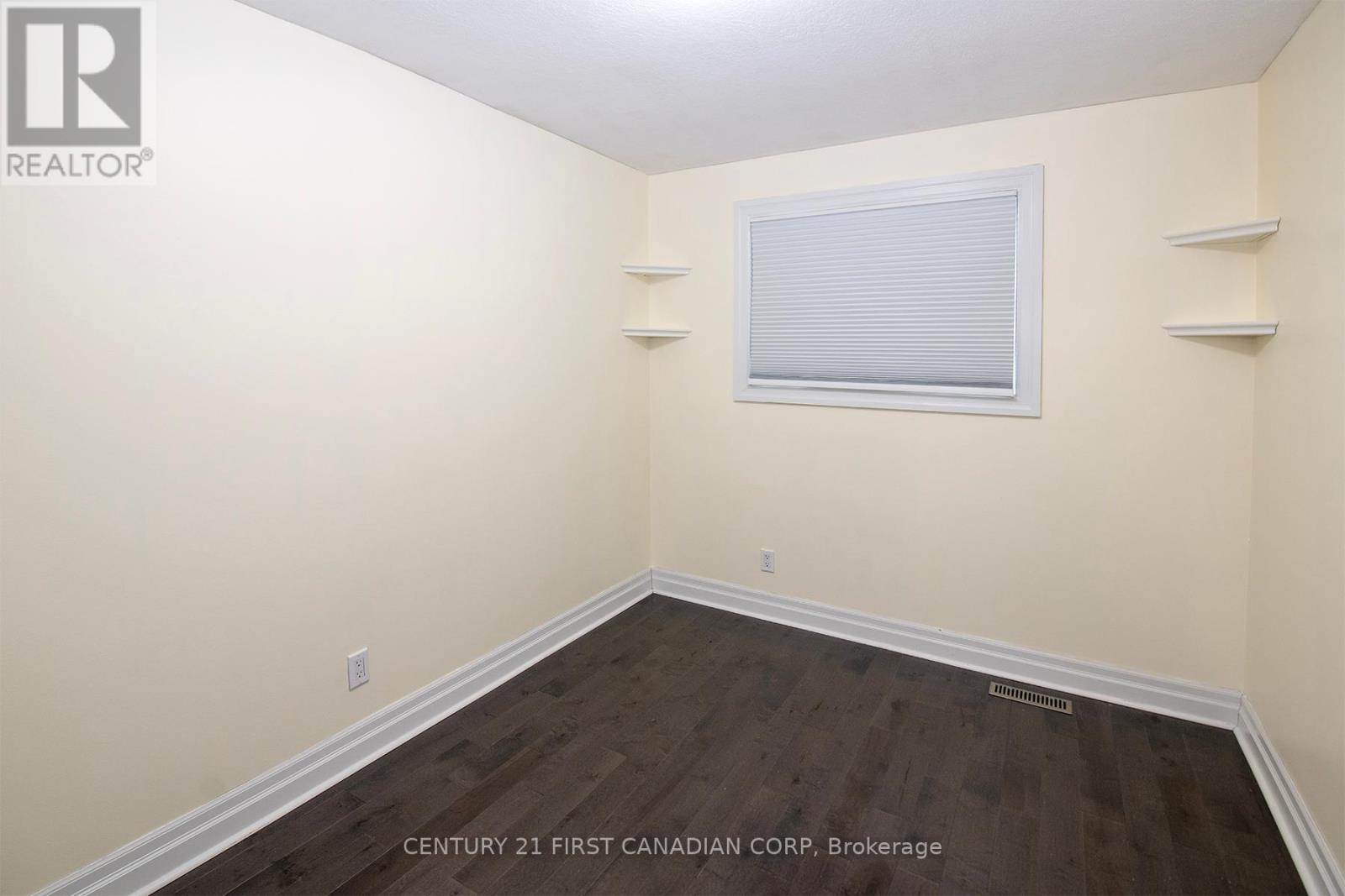 9 Tilipe Road, London East, Ontario  N5Z 2X3 - Photo 23 - X12418606