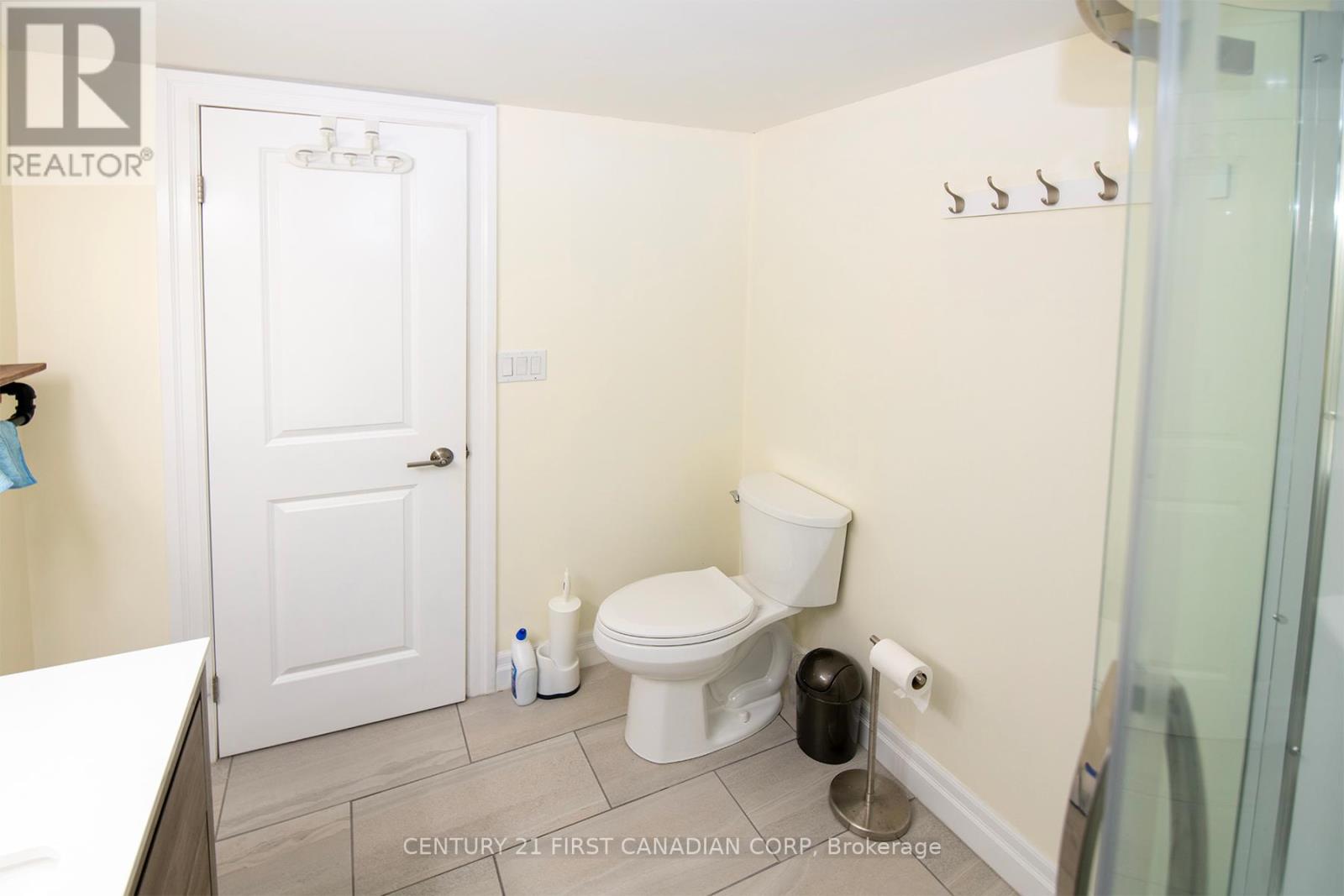 9 Tilipe Road, London East, Ontario  N5Z 2X3 - Photo 34 - X12418606