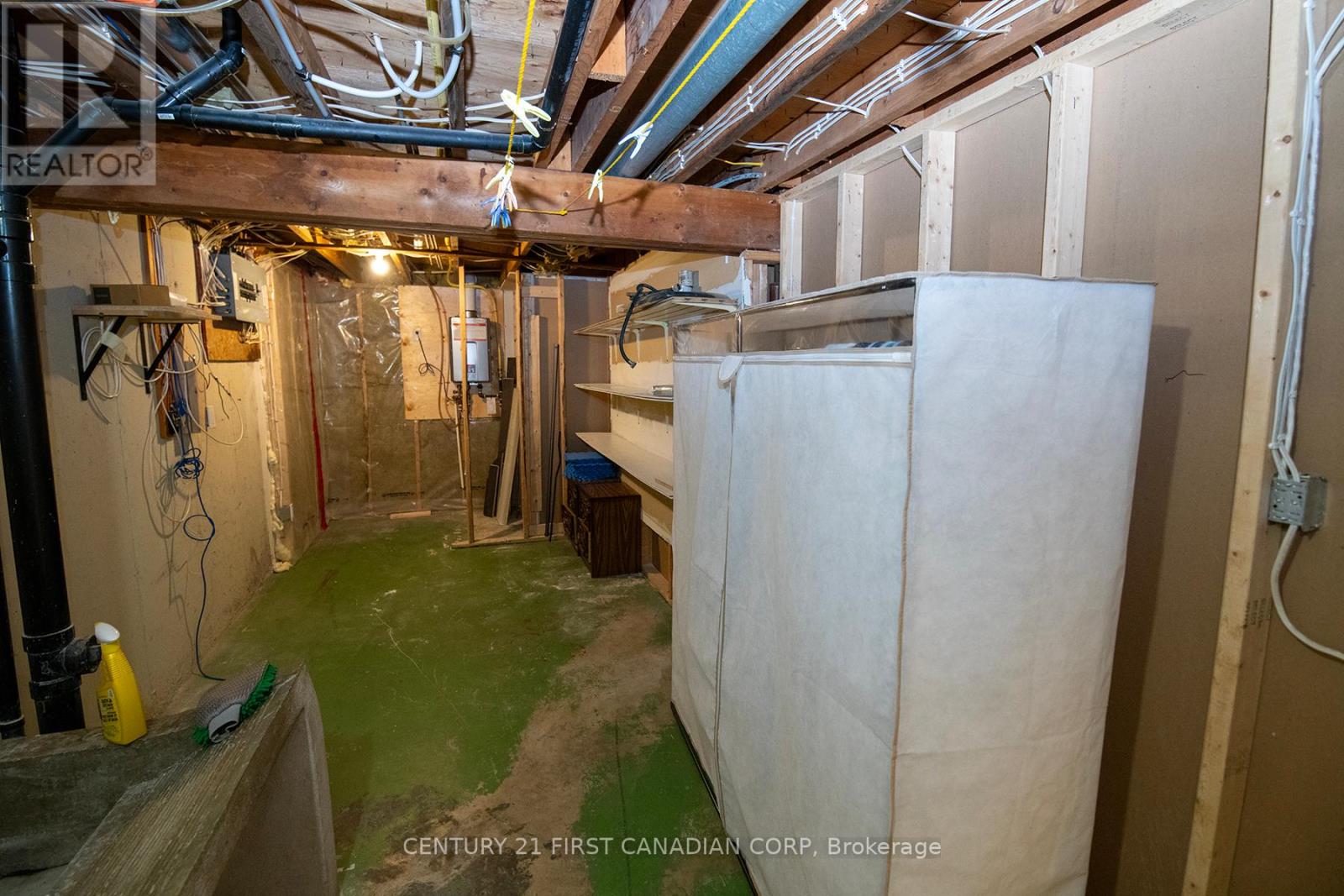 9 Tilipe Road, London East, Ontario  N5Z 2X3 - Photo 37 - X12418606