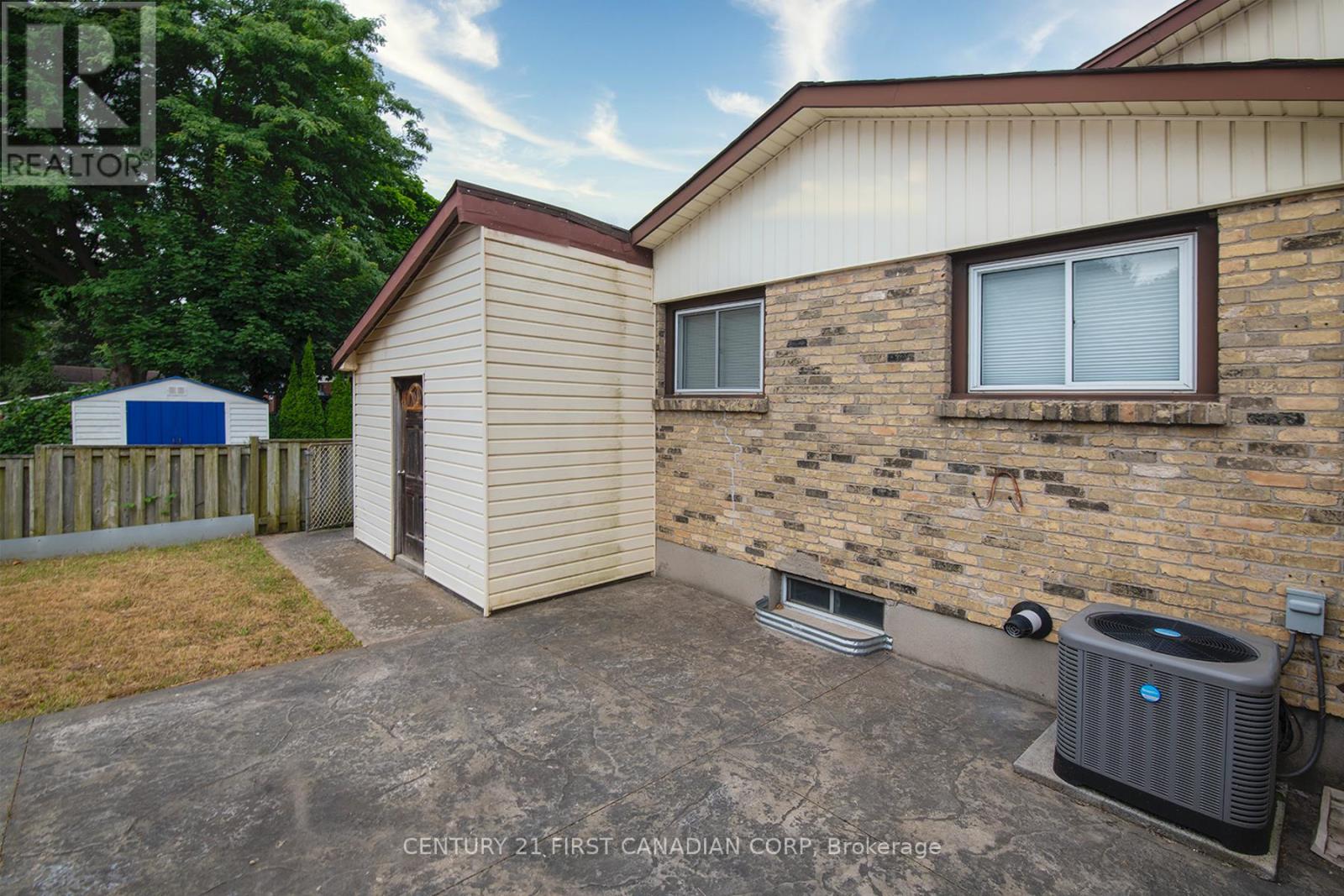 9 Tilipe Road, London East, Ontario  N5Z 2X3 - Photo 47 - X12418606