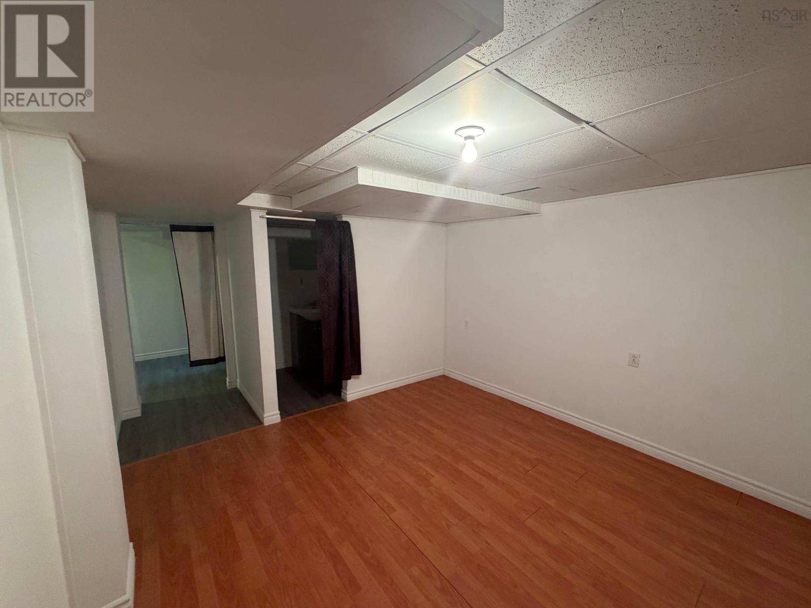 24 Highland Street, Sydney, Nova Scotia  B1P 4H9 - Photo 10 - 202523944