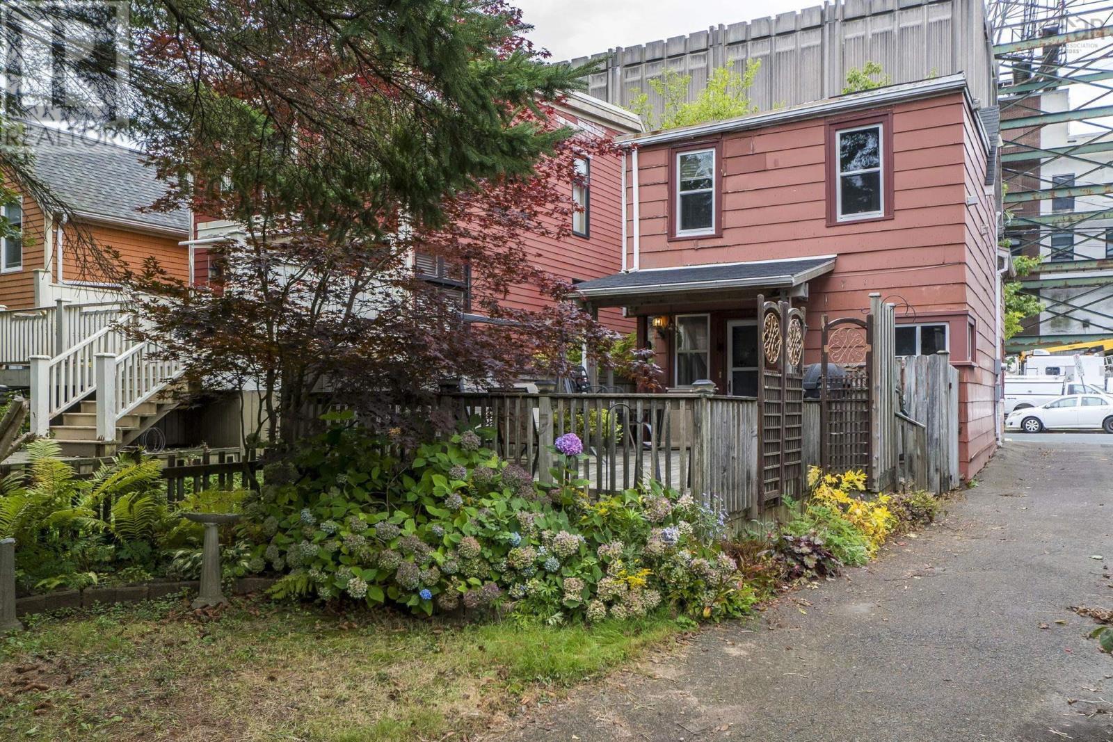 5726 Willow Street, Halifax, Nova Scotia  B3K 1L7 - Photo 26 - 202523945