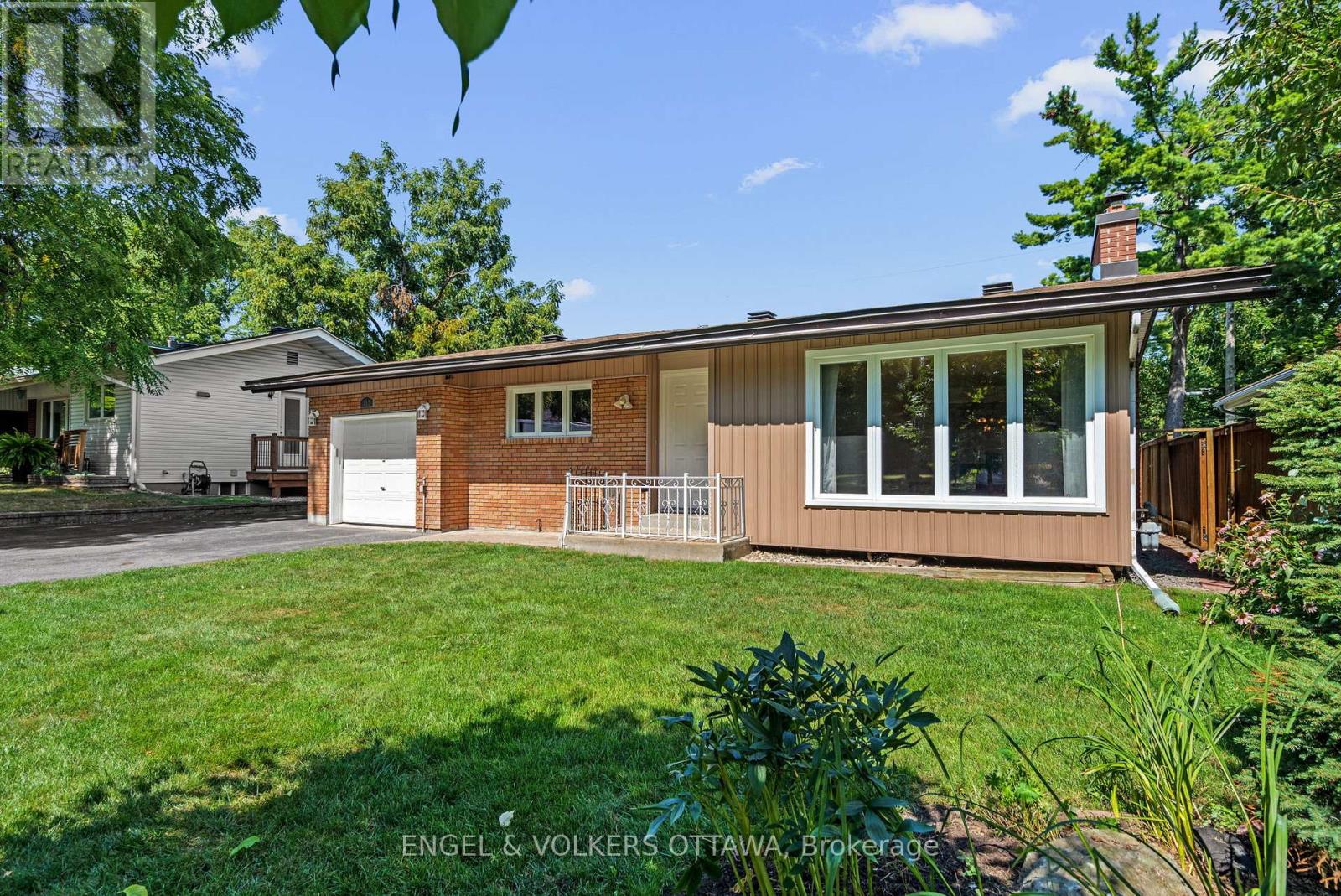 337 MOUNTBATTEN AVENUE, Ottawa, Ontario
