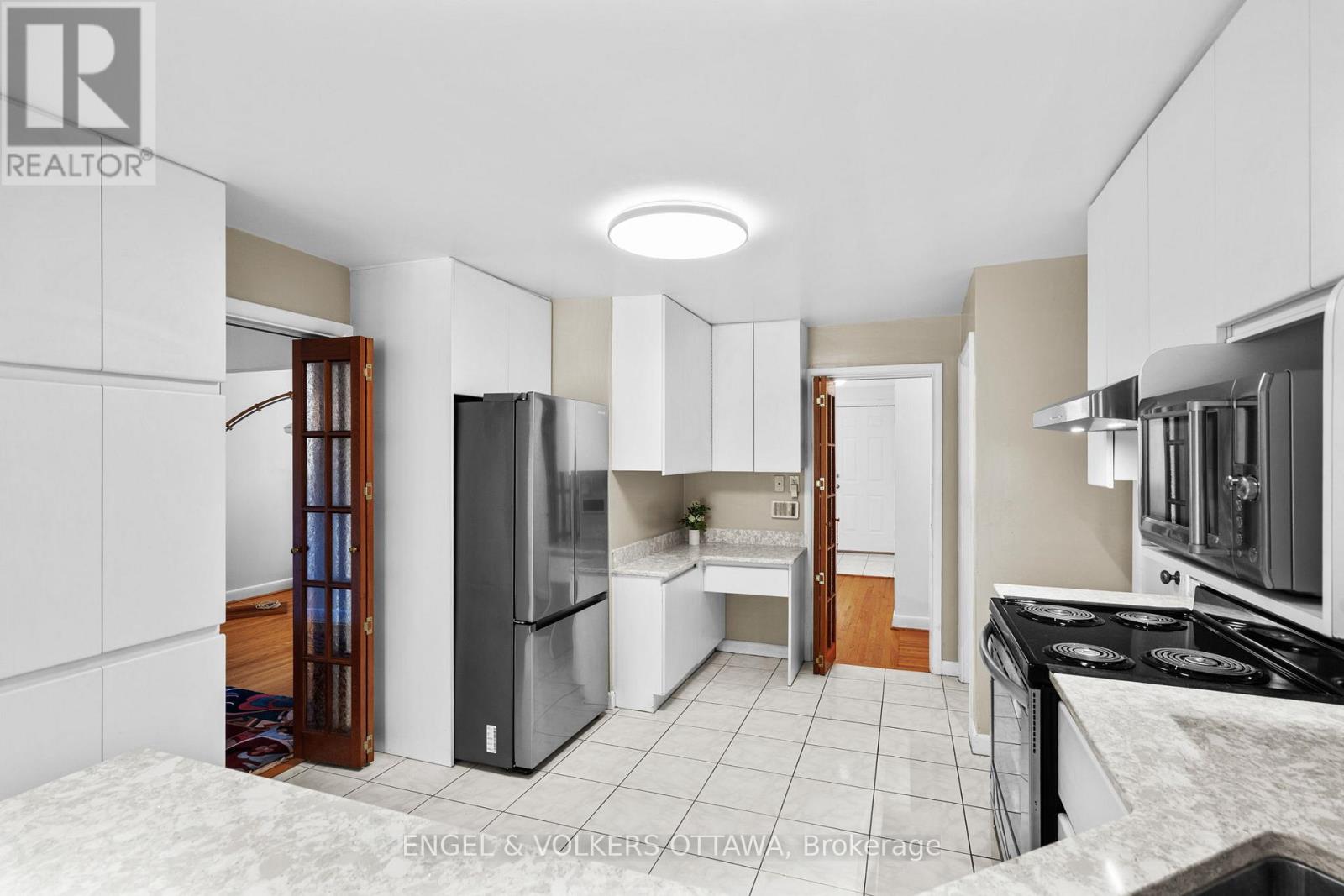 337 Mountbatten Avenue, Ottawa, Ontario  K1H 5W2 - Photo 10 - X12418422