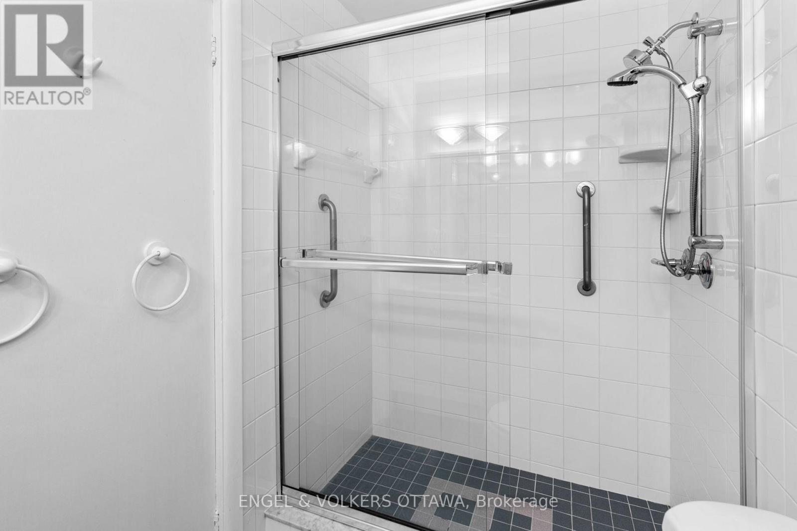 337 Mountbatten Avenue, Ottawa, Ontario  K1H 5W2 - Photo 19 - X12418422
