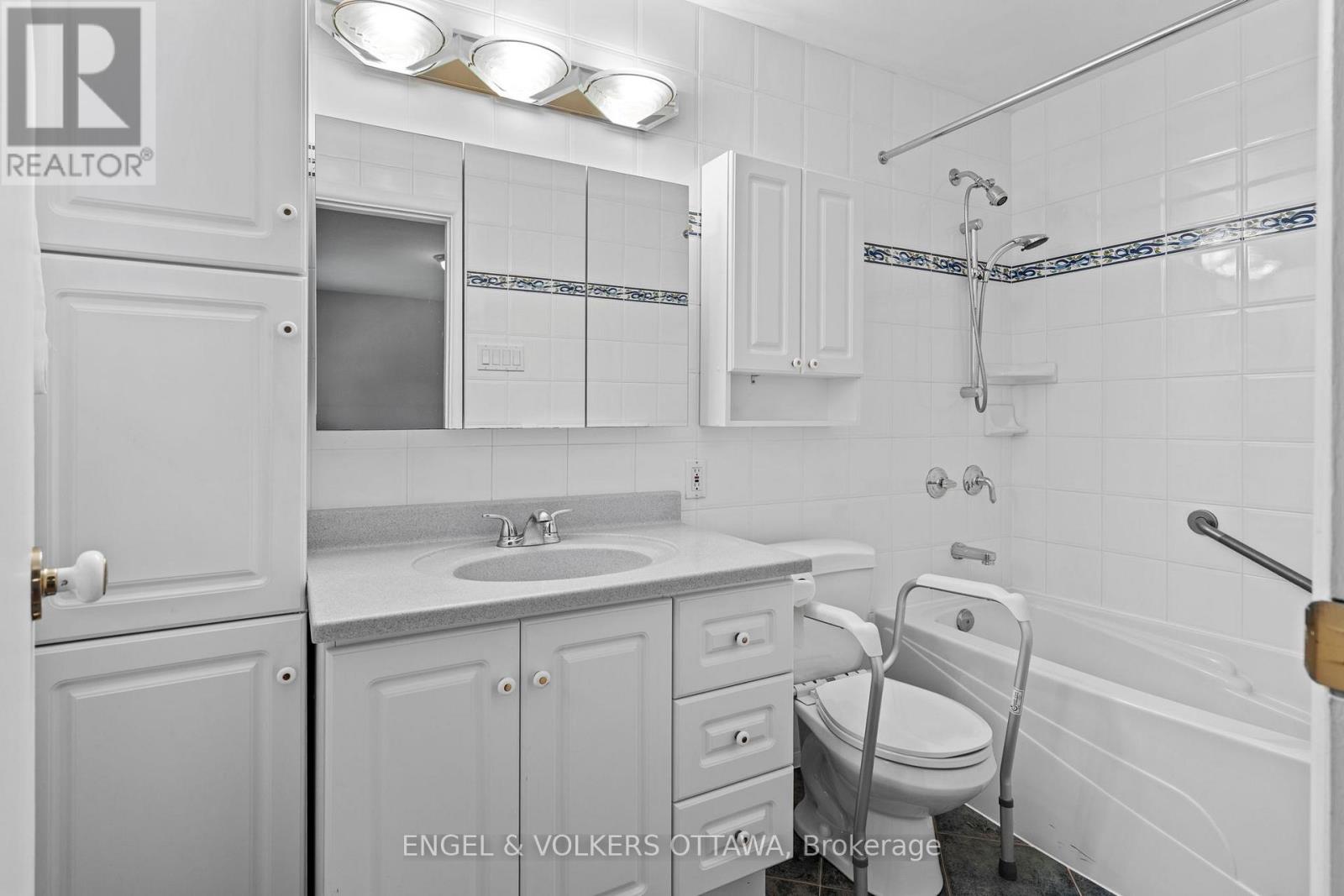 337 Mountbatten Avenue, Ottawa, Ontario  K1H 5W2 - Photo 21 - X12418422