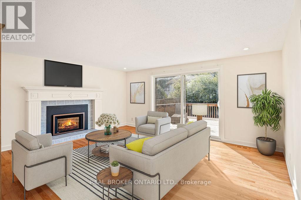 99 Queensline Drive, Ottawa, Ontario  K2H 7J6 - Photo 10 - X12418523