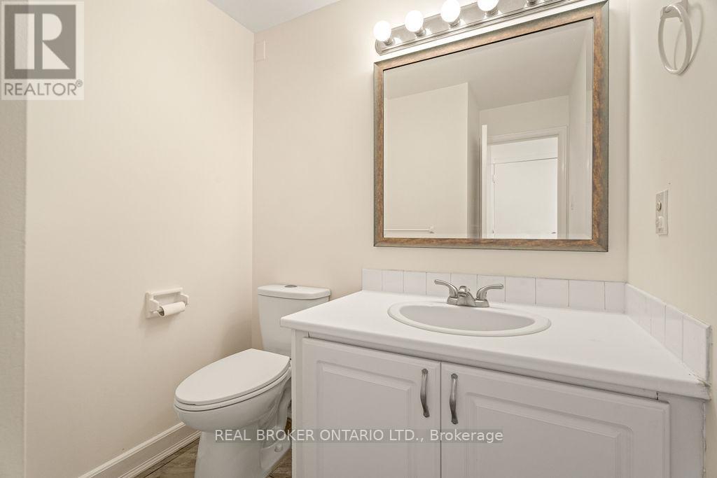 99 Queensline Drive, Ottawa, Ontario  K2H 7J6 - Photo 14 - X12418523
