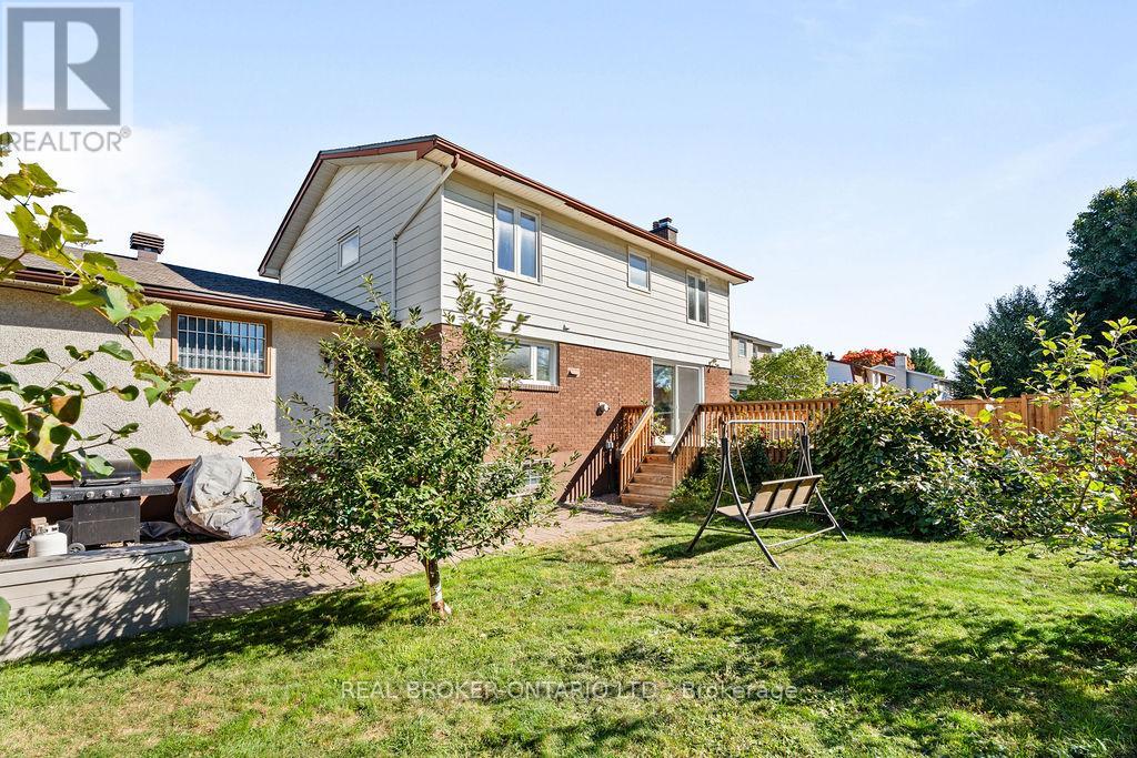 99 Queensline Drive, Ottawa, Ontario  K2H 7J6 - Photo 29 - X12418523