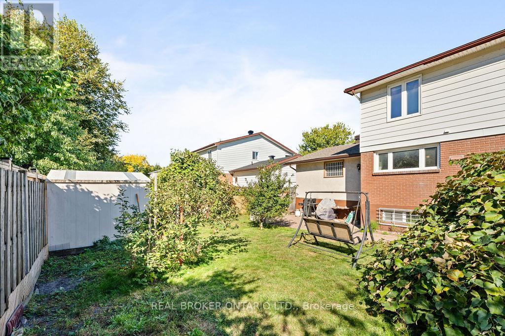 99 Queensline Drive, Ottawa, Ontario  K2H 7J6 - Photo 30 - X12418523