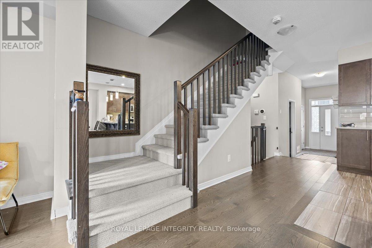 14 Hackney Private, Ottawa, Ontario  K2V 0K8 - Photo 12 - X12418565