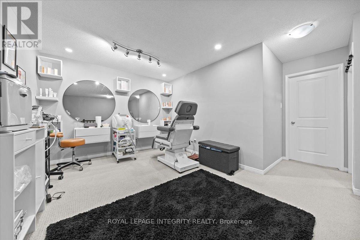 14 Hackney Private, Ottawa, Ontario  K2V 0K8 - Photo 26 - X12418565