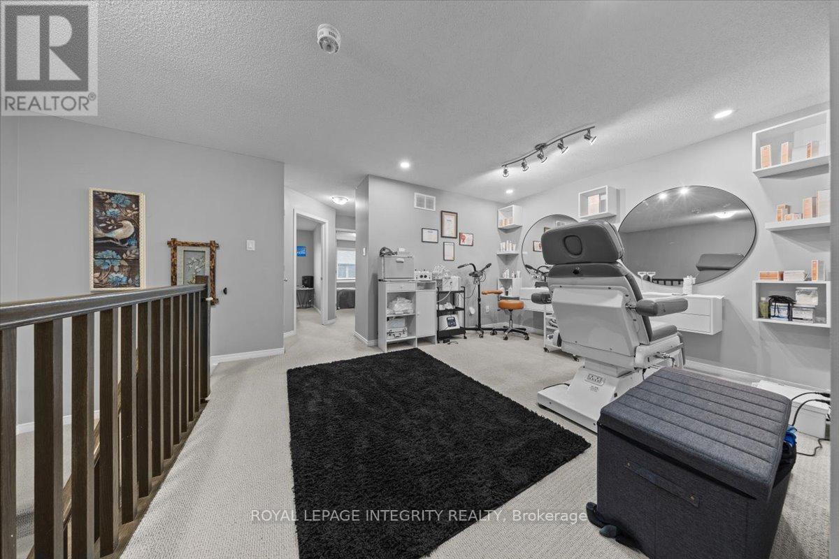 14 Hackney Private, Ottawa, Ontario  K2V 0K8 - Photo 30 - X12418565