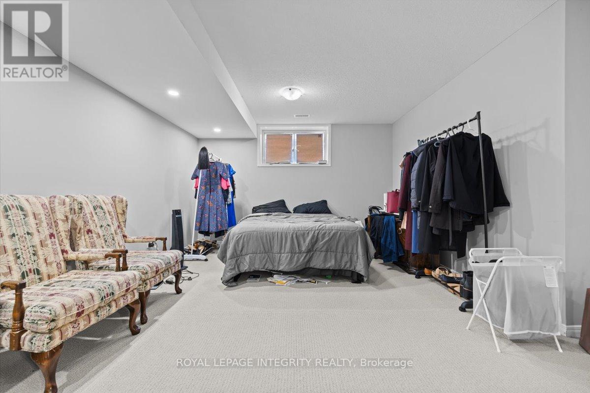 14 Hackney Private, Ottawa, Ontario  K2V 0K8 - Photo 33 - X12418565