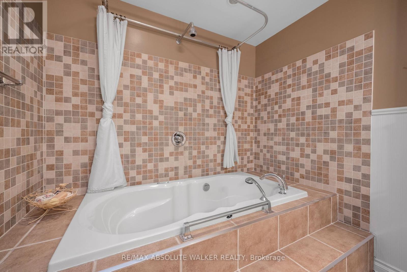 841 Scala Avenue, Ottawa, Ontario  K4A 4M1 - Photo 36 - X12418596