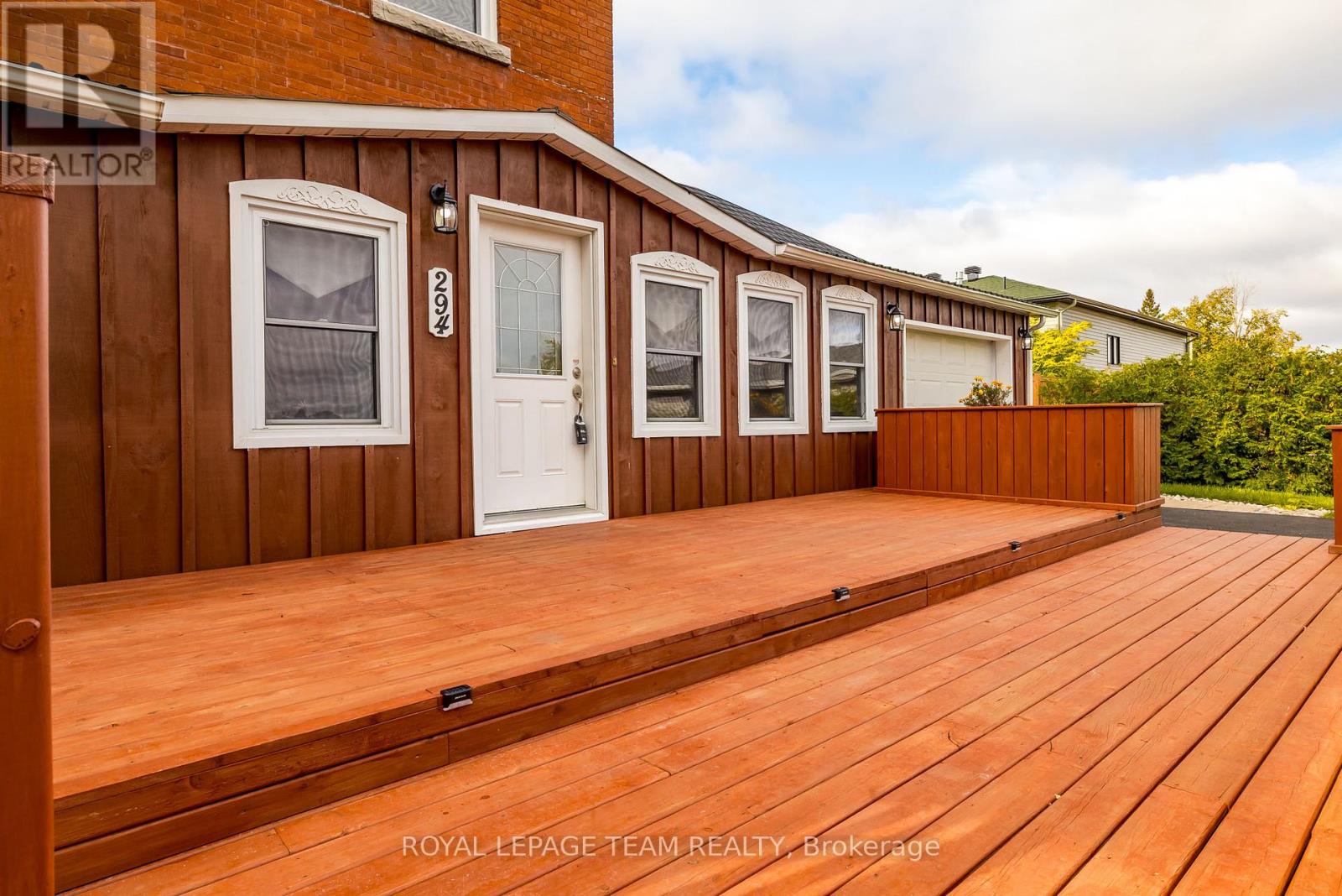 294 Dumbrille Street, North Grenville, Ontario  K0G 1J0 - Photo 4 - X12418634