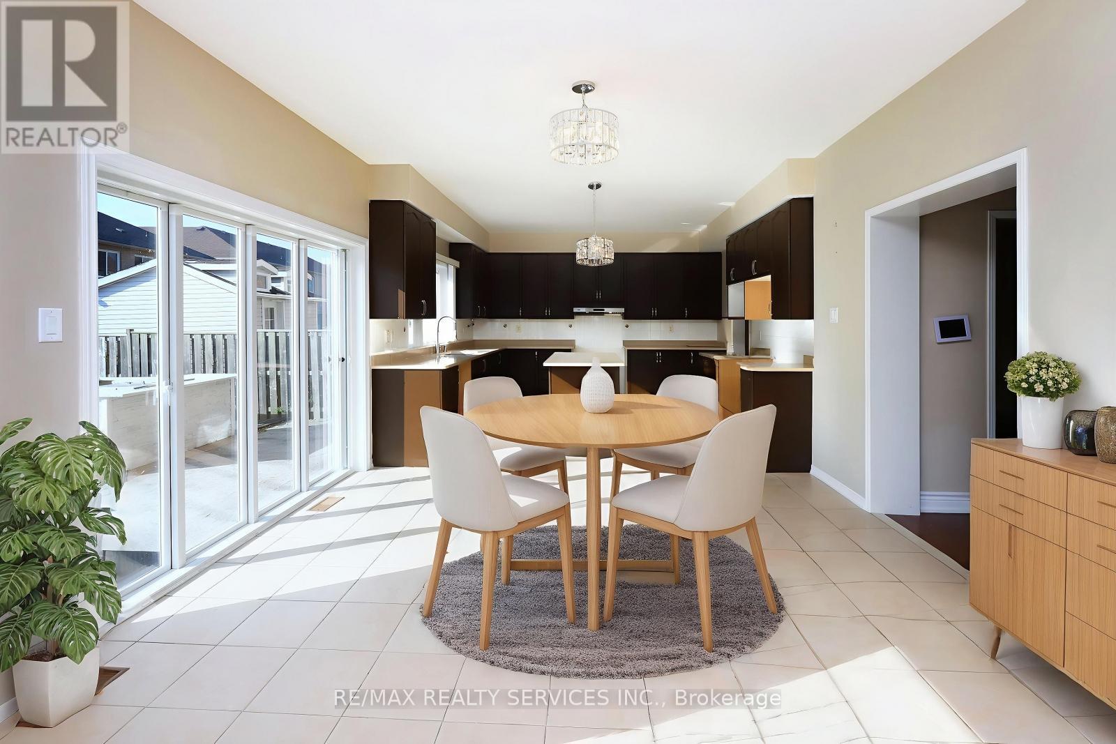 17 Ballantyne Drive, Ajax, Ontario  L1T 4H6 - Photo 11 - E12418347