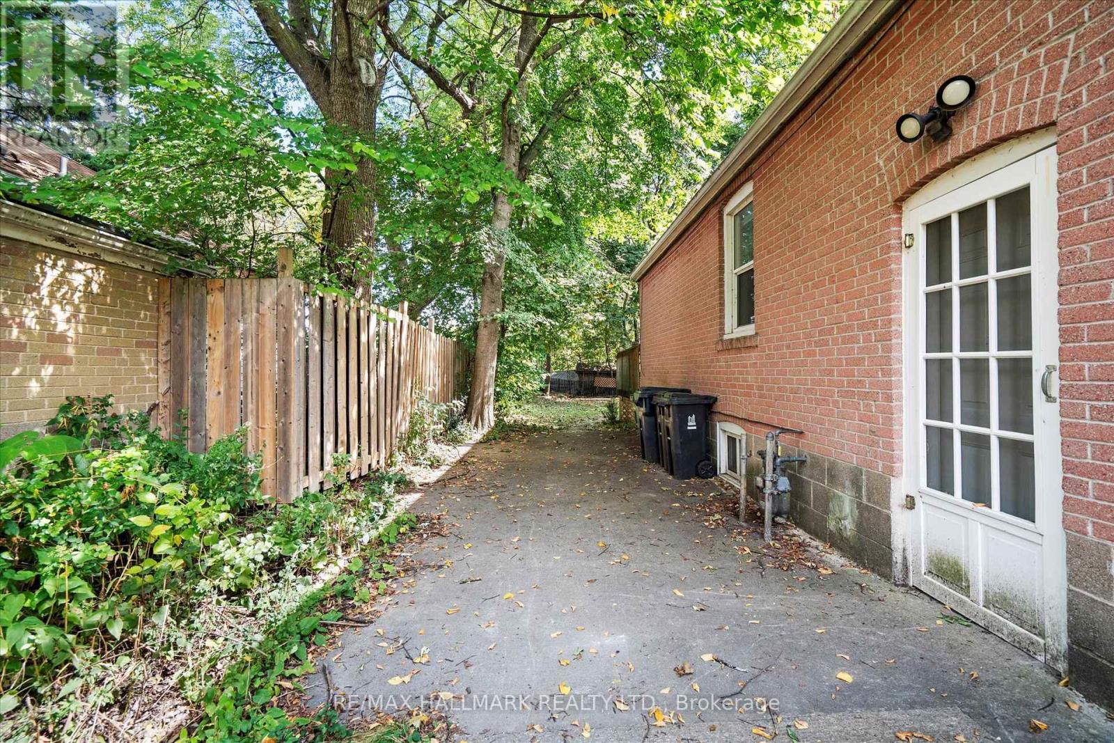 5 East Haven Drive, Toronto, Ontario  M1N 1L8 - Photo 32 - E12418353