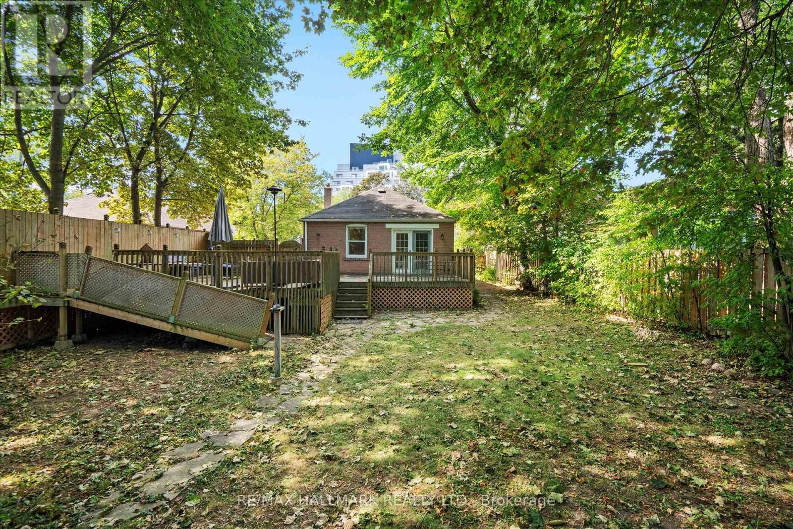 5 East Haven Drive, Toronto, Ontario  M1N 1L8 - Photo 36 - E12418353