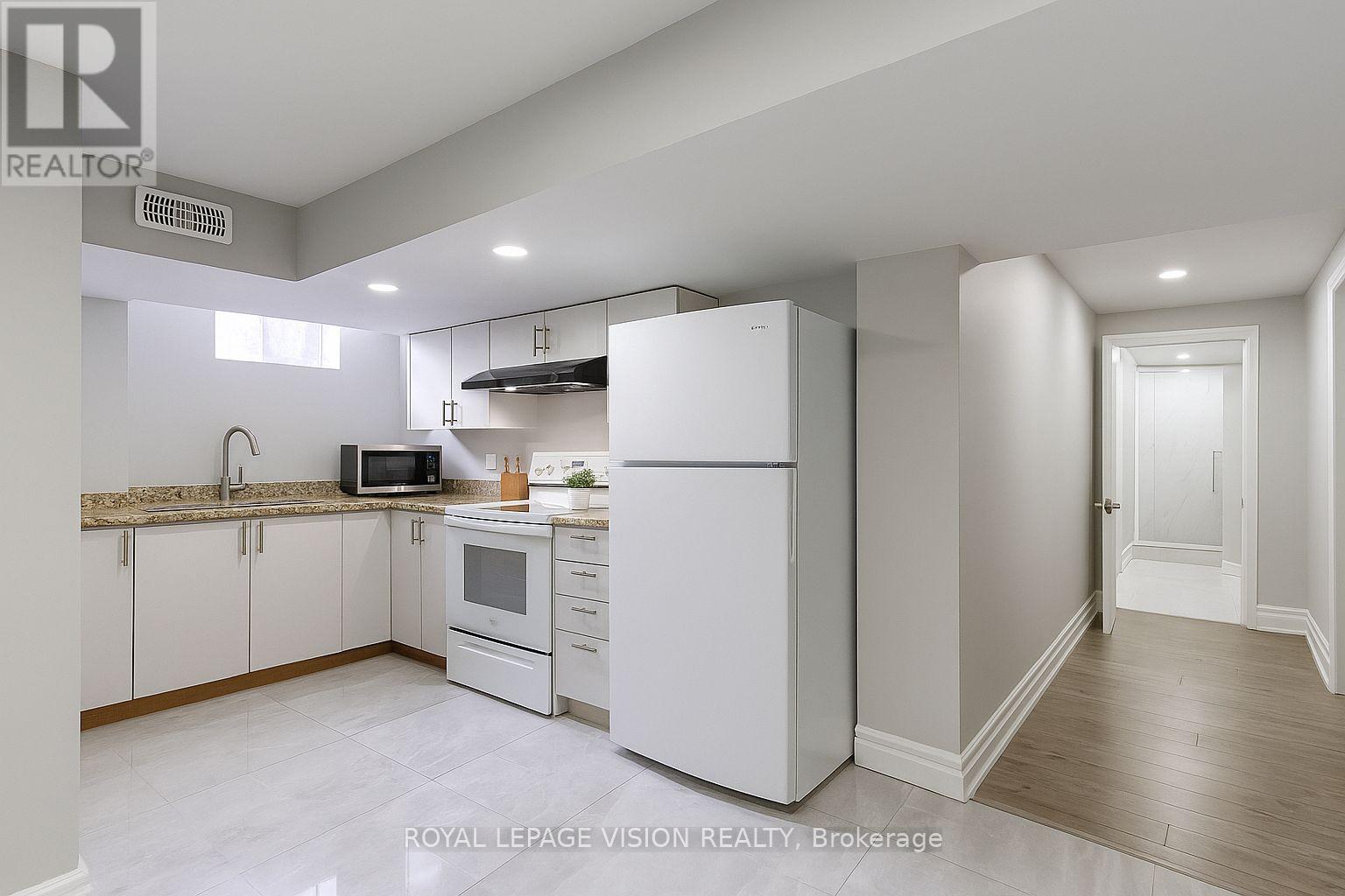 27 Westcroft Drive, Toronto, Ontario  M1E 3A2 - Photo 13 - E12418373