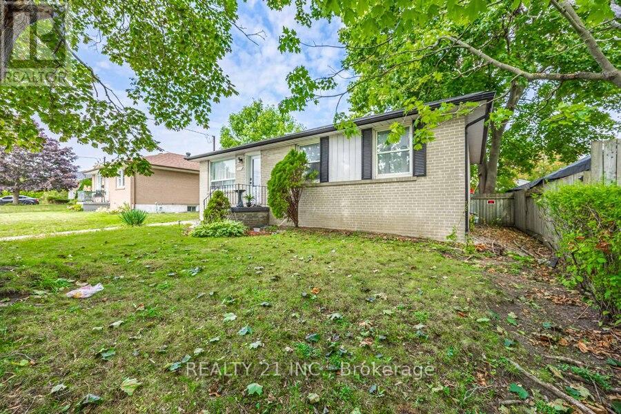 512 Phillip Murray Avenue, Oshawa, Ontario  L1J 1H8 - Photo 3 - E12418379