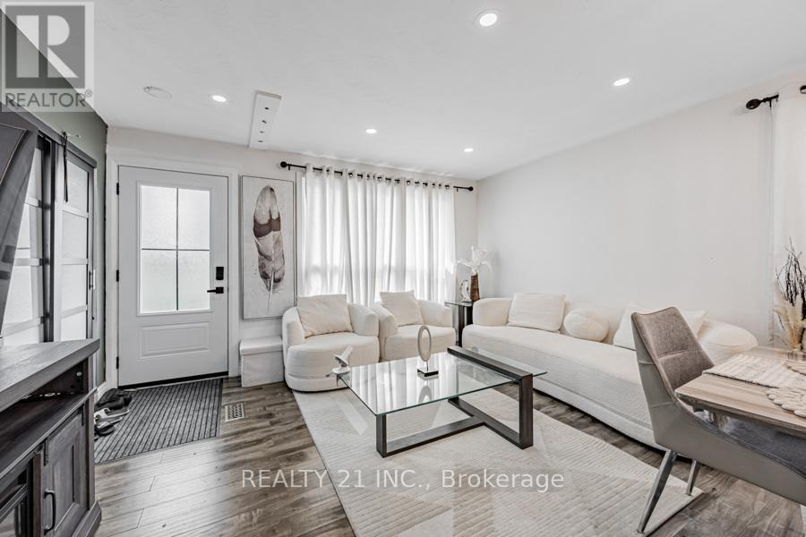 512 Phillip Murray Avenue, Oshawa, Ontario  L1J 1H8 - Photo 4 - E12418379