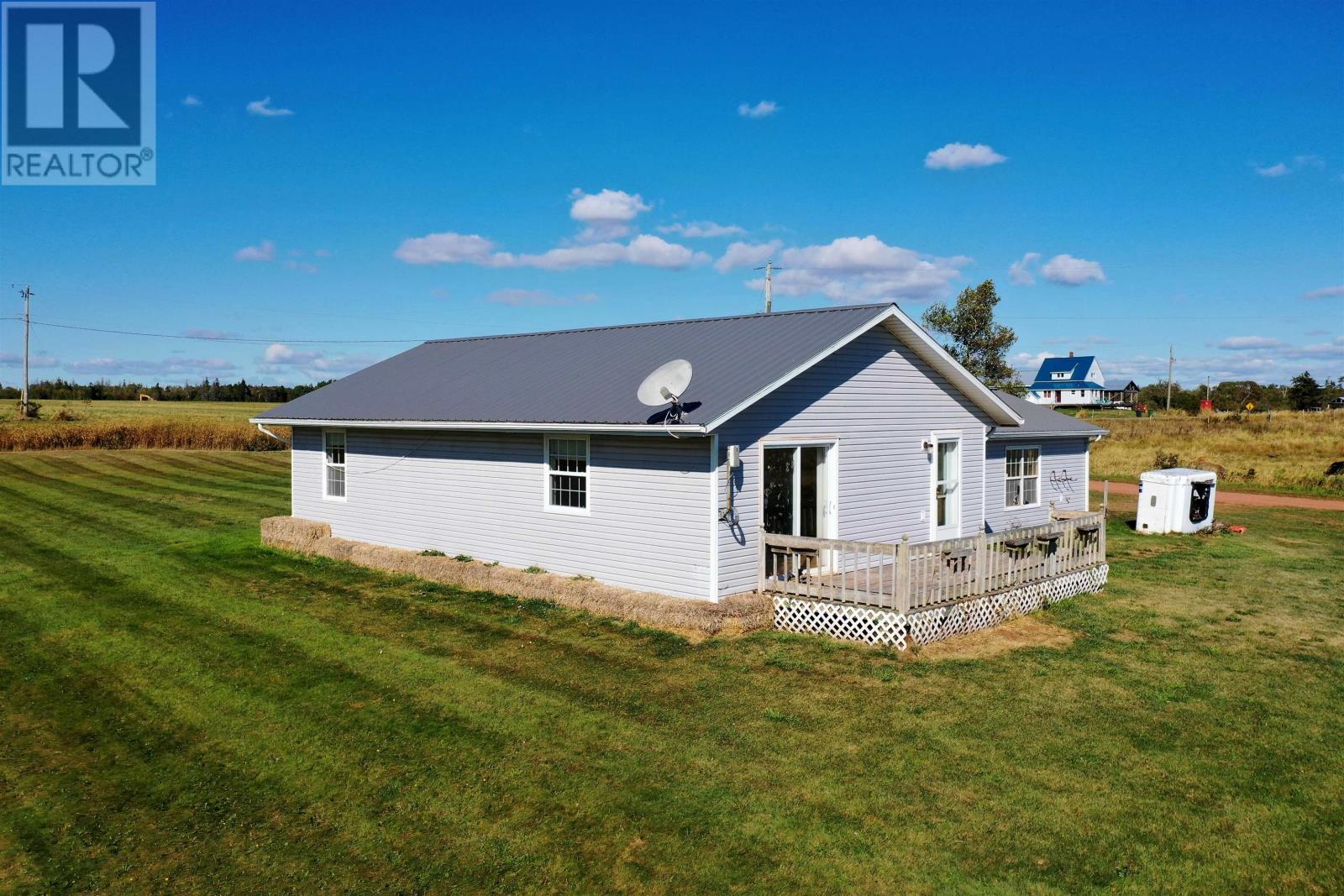 10 Sunset Road, Hebron, Prince Edward Island  C0B 1V0 - Photo 5 - 202523556