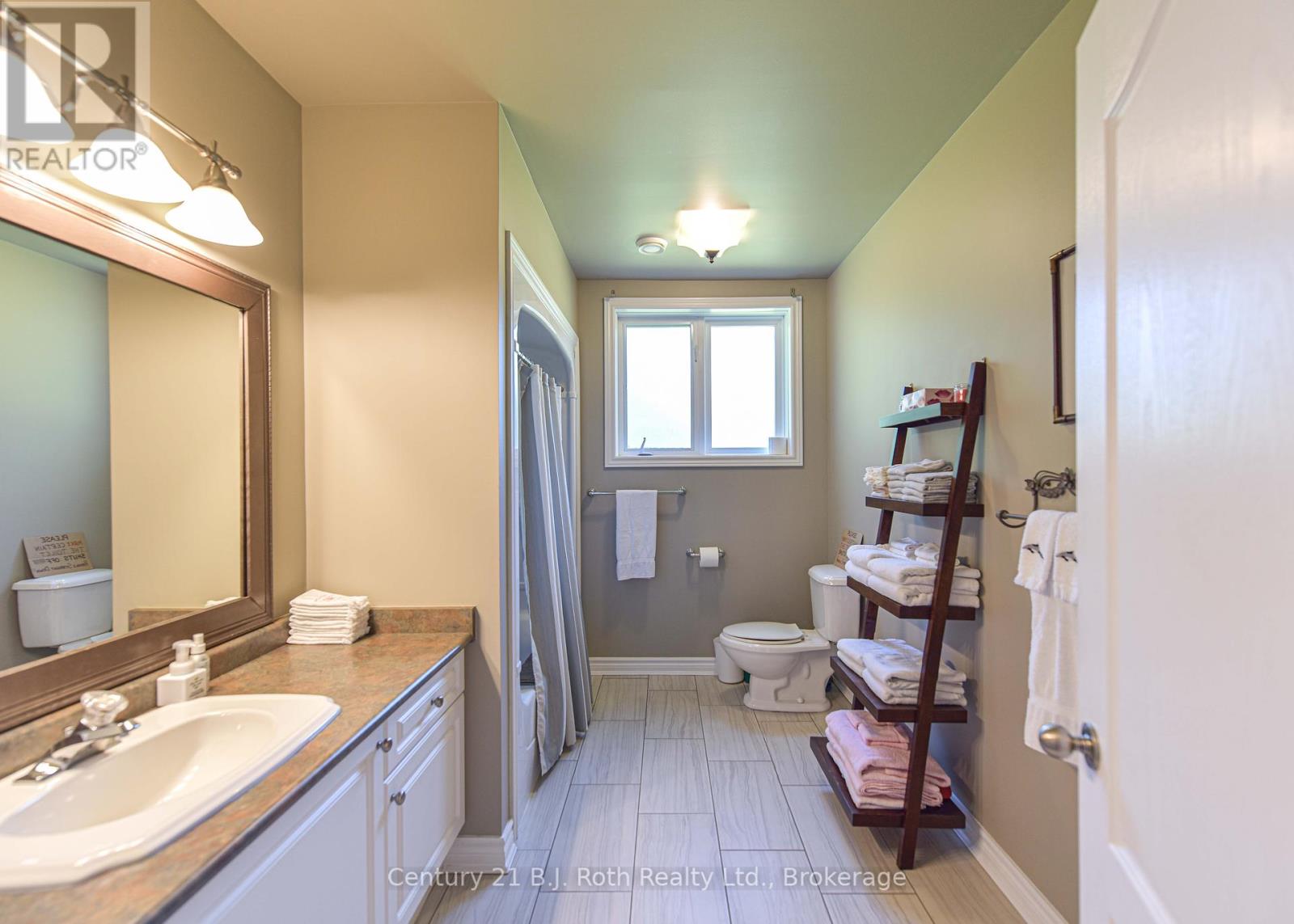 1273 Hawk Ridge Crescent, Severn, Ontario  L3V 0Y6 - Photo 43 - S12418441